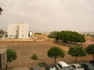 Nikon Cámara digital Coolpix L6 de 6MP con zoom