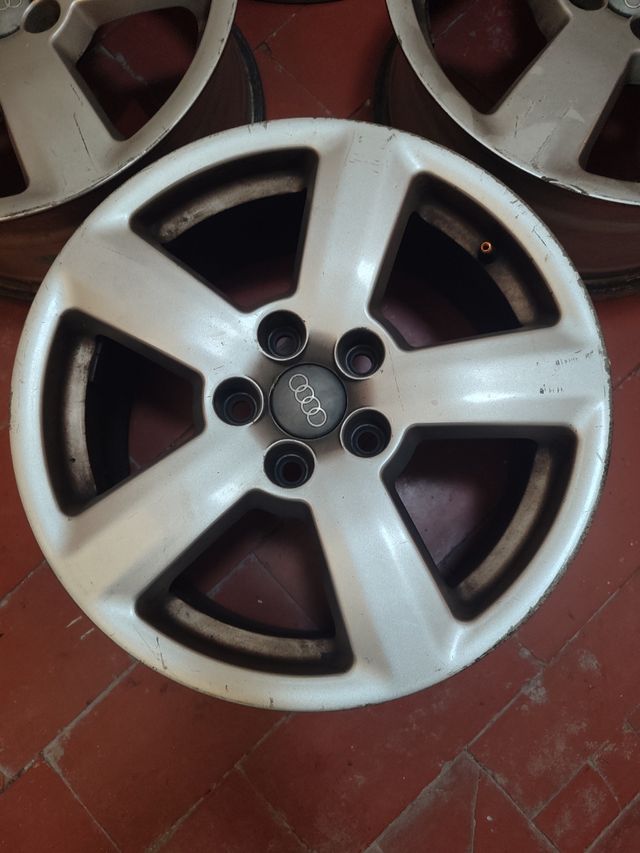 4 Llantas Audi 16"