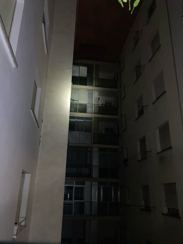 Linterna frontal LED recargable nueva