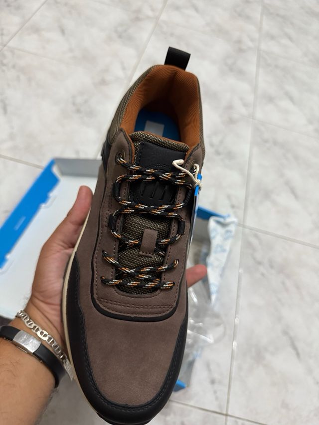 Zapatillas Mustang Hombre Marrón-Negras