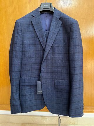 TRAJE MANGO 1