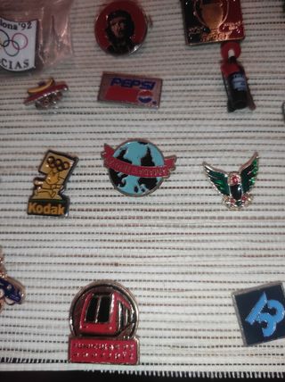  Pins Variados