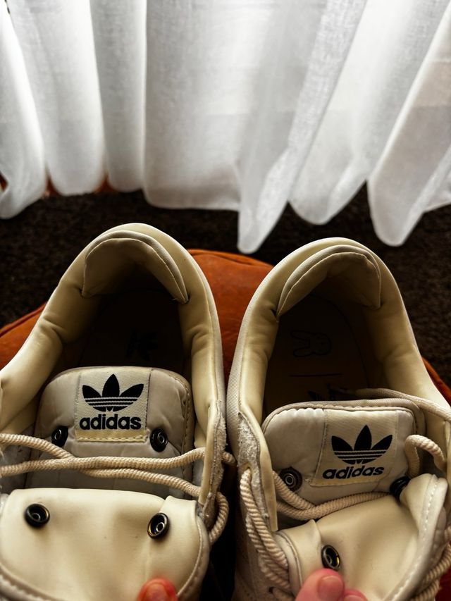 Sapatilhas Adidas Bad Bunny