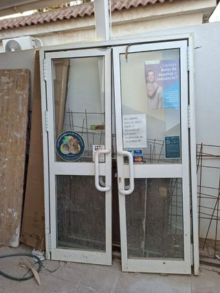 Puertas abatibles (2 hojas)