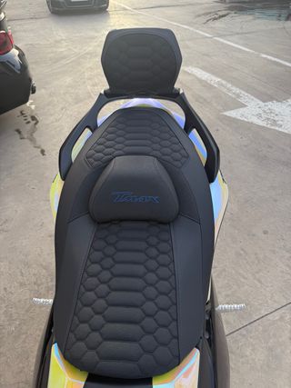 Yamaha TMax 560 polini (2023) Impecable