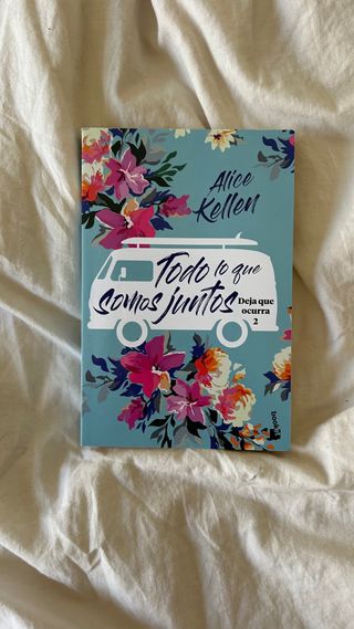 ESTUCHE DEJA QUE OCURRA (ALICE KELLEN)