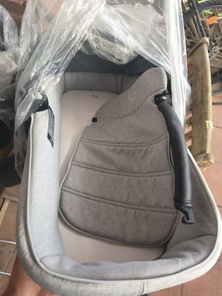 Carro bebé Jane 3x1 usado