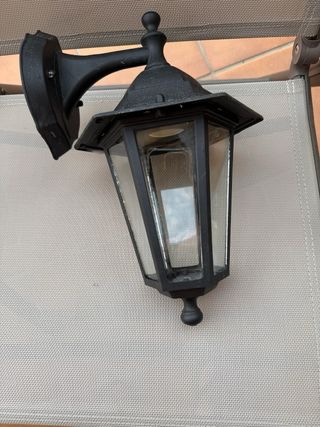 Farol exterior negro - Metal y cristal