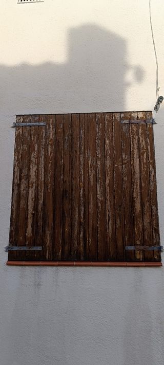 BARNIZAMOS  PUERTAS Y VENTANAS DE MADERAS