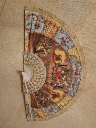 Ventagli decorati: oggetti da collezione