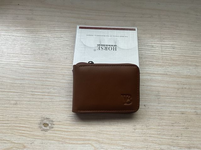 Cartera de piel marrón con cremallera,nuevo