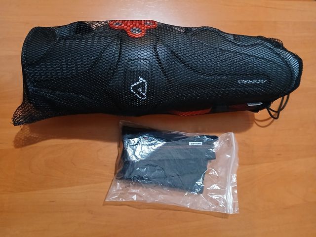 Rodilleras ACERBIS X-Strong (+malla antirrozadura)