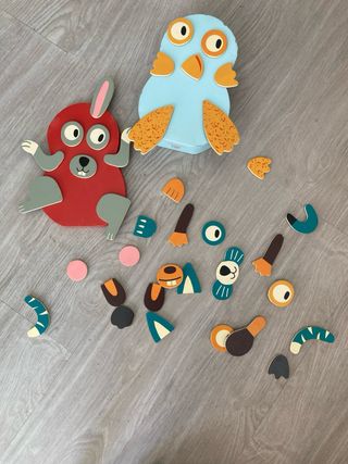 Pizarra y juguete magnético + 3 libros