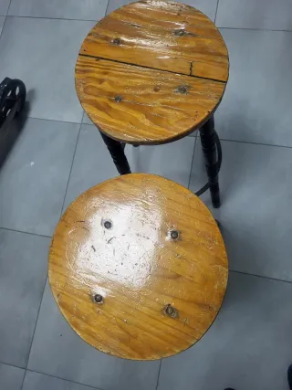 Taburete bar negro metal-ratán