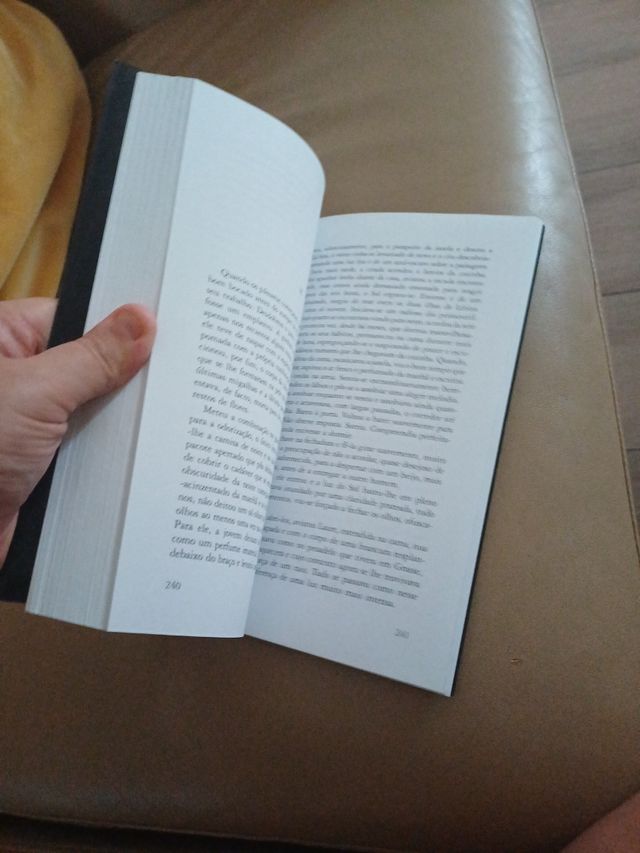 O Perfume (Portuguese Edition)