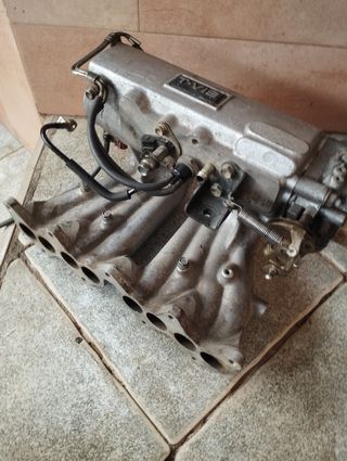 Colector Toyota MR 2. A v 11