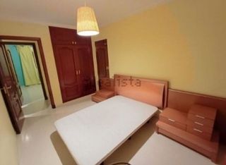 Cabecero de dormitorio matrimonio, diseño moderno.