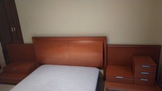 Cabecero de dormitorio matrimonio, diseño moderno.