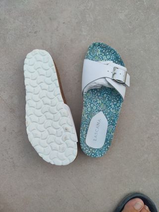 Sandalias Lascana blancas
