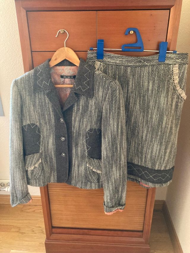 Traje chaqueta "Jota más Ge ",talla 42