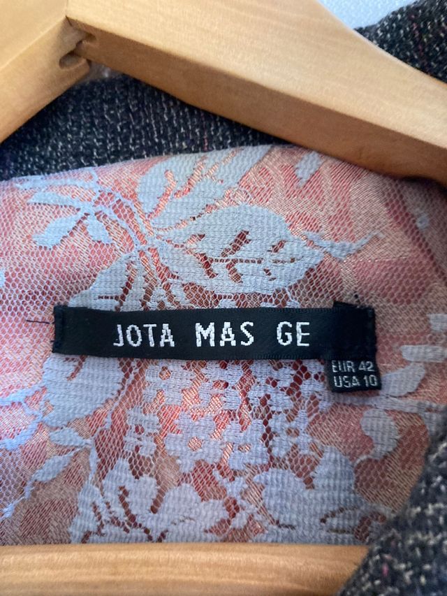 Traje chaqueta "Jota más Ge ",talla 42