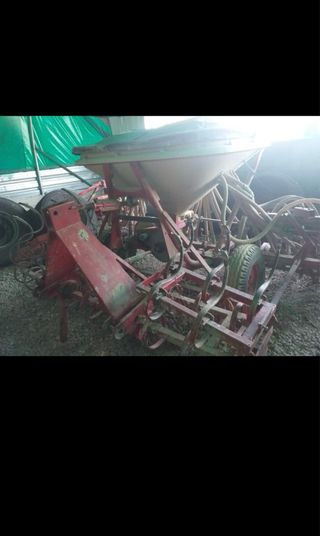 Sembradora Neumática-Pulpo Vicon LZ 401 - 4mts