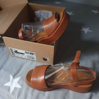 Sandalias Camper Mísia Marrón y regalo otras