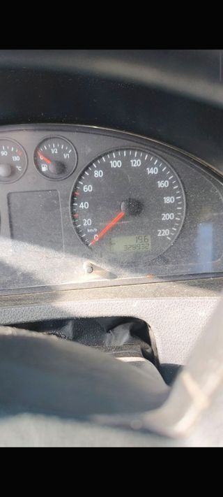 Volkswagen Transporter T5 2004