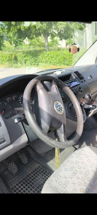 Volkswagen Transporter T5 2004
