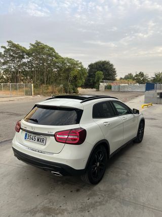 Mercedes-Benz GLA 2014