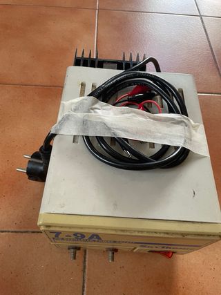 Fuente Skytronic 13.8V 7-9A