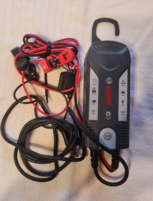 Cargador Bosch C3 - Baterías 6V & 12V