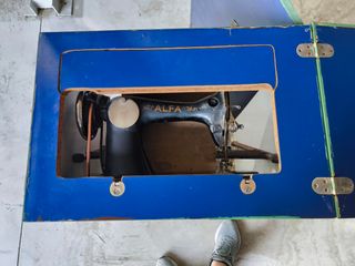 Máquina coser Alfa Antigua