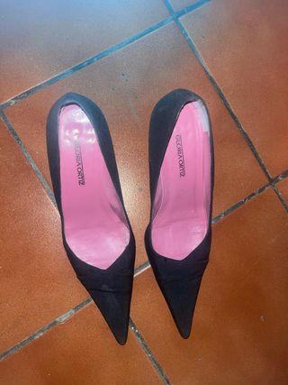 Tacones negros Gloria Ortiz