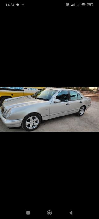 Mercedes-Benz Clase E 2000