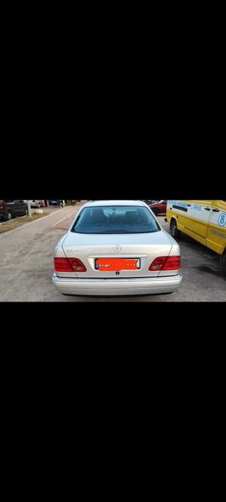 Mercedes-Benz Clase E 2000