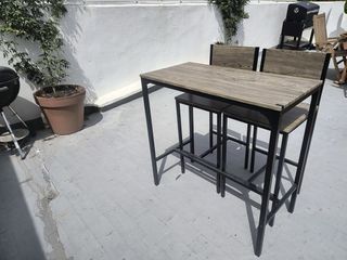 Mesa alta + 2 taburetes