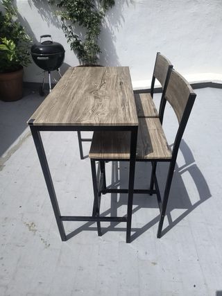 Mesa alta + 2 taburetes