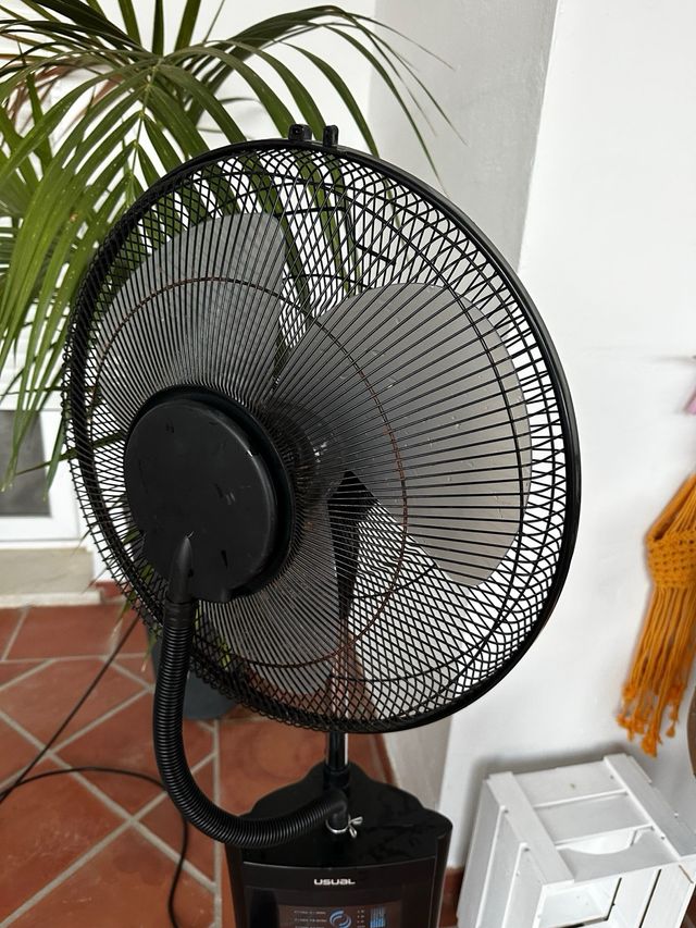 Ventilador nebulizador Usual - Negro