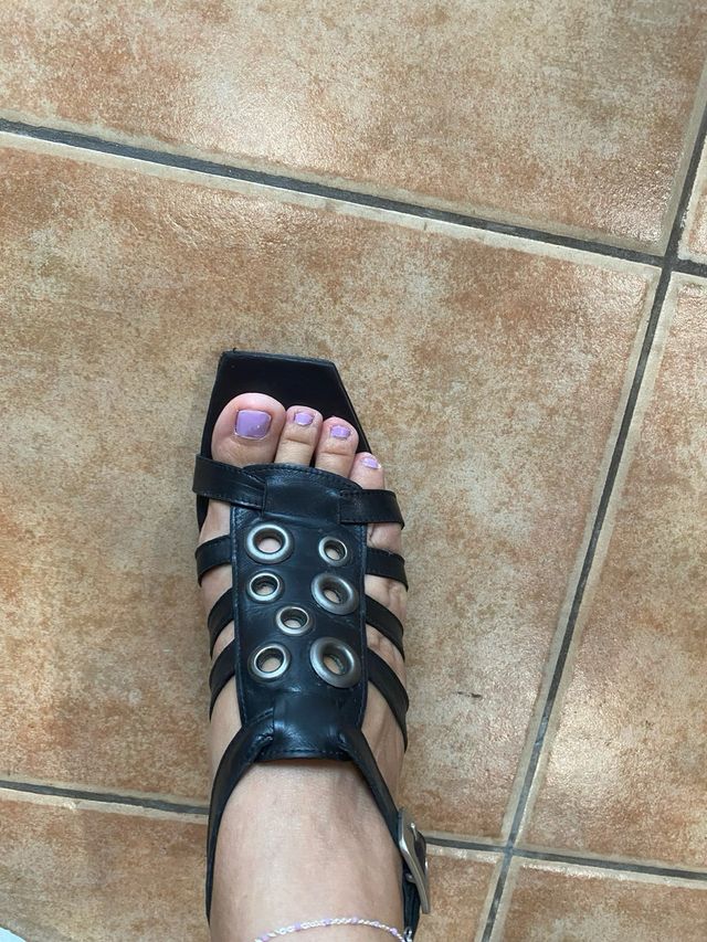 Sandalias G.DOUX negras