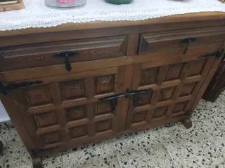 Taquillón castellano antiguo