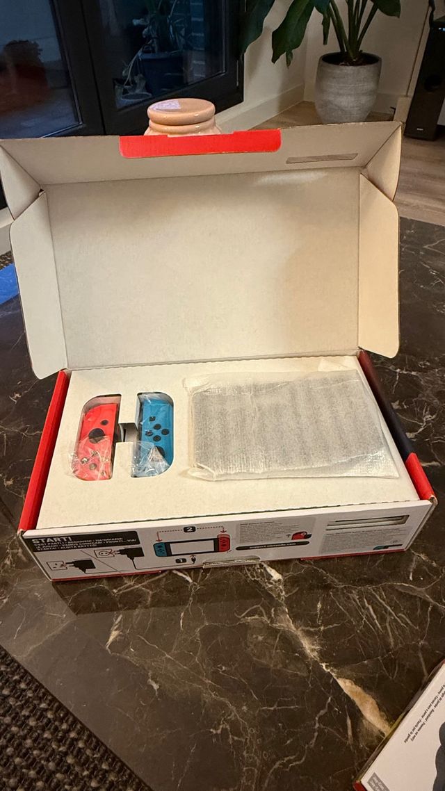 Nintendo Switch Azul y Rojo