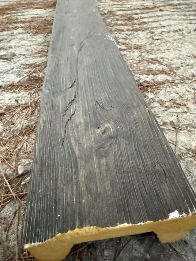 Viga decorativa poliuretano