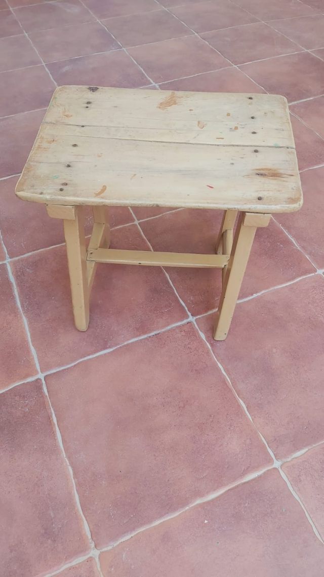 Mesa auxiliar vintage madera