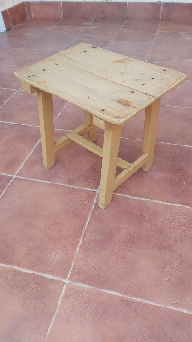Mesa auxiliar vintage madera