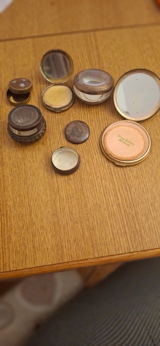 6 scatoline vintage metallo 2 sono portacipria