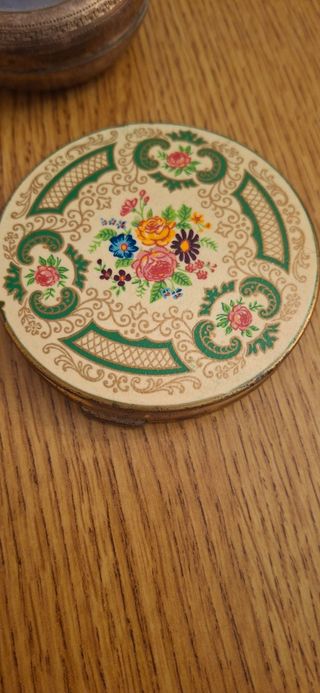 6 scatoline vintage metallo 2 sono portacipria