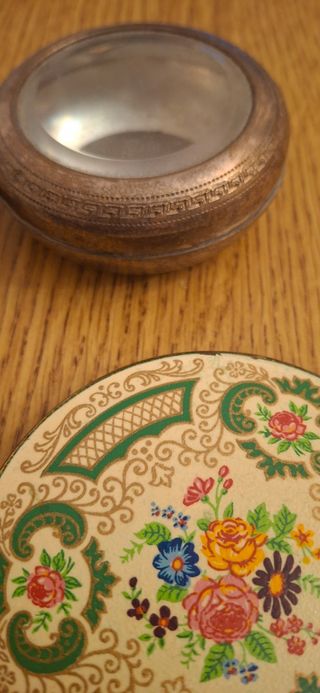 6 scatoline vintage metallo 2 sono portacipria