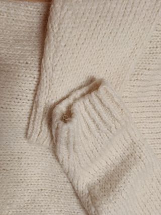 Suéter Zara beige talla M