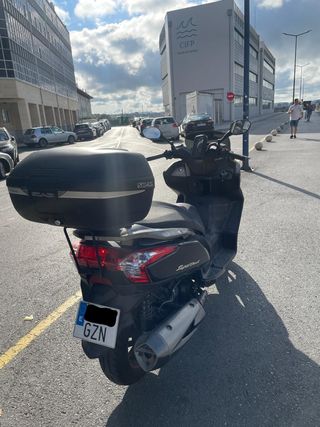 KYMCO SUPERDINK 300i 2010 EN PERFECTO ESTADO